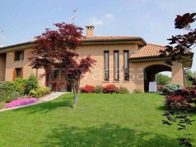 Villa Indipendente in affitto a Via, Tonezza Del Cimone