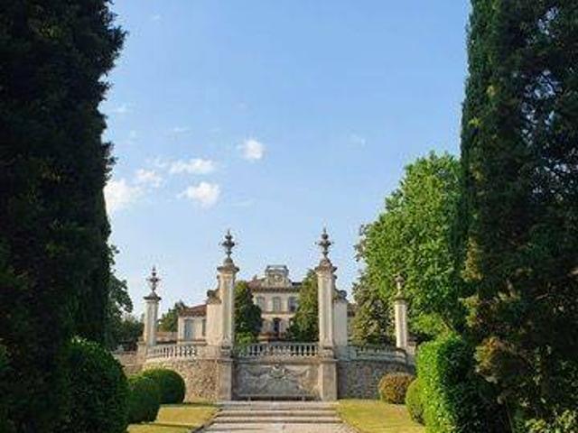 Villa Indipendente in affitto a Montesiro, Besana In Brianza