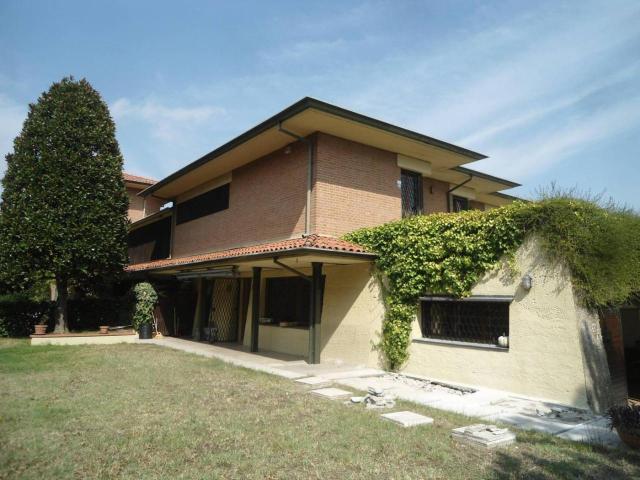 Villa Indipendente in affitto a Monte Donato, Bologna