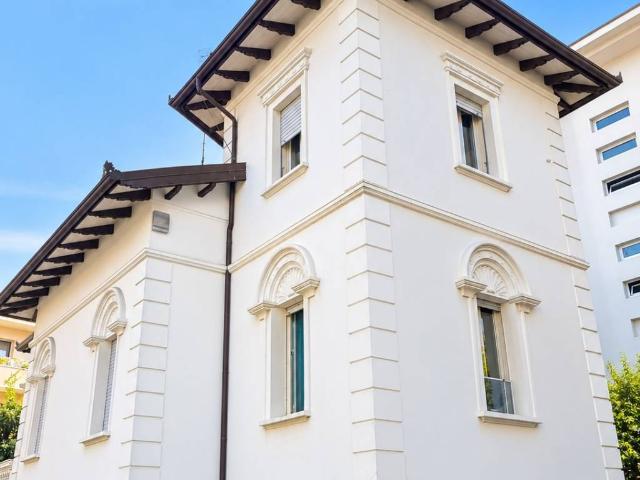 Villa Indipendente in affitto a Saragozza, Bologna