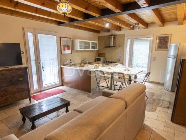 Villa Indipendente in affitto a Campello Sul Clitunno, Umbria