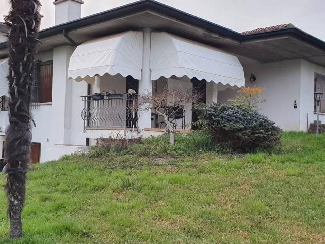 Villa Indipendente in affitto a Bolzano Vicentino, Veneto
