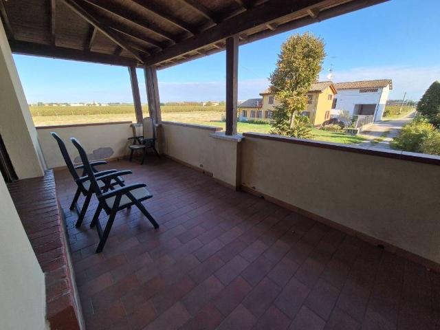 Villa Indipendente in affitto a Unione dei comuni del Sorbara, Bomporto