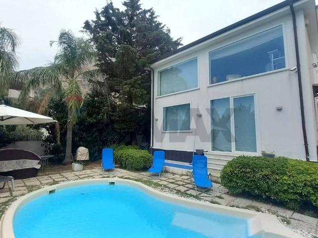 Villa Indipendente in affitto a Borgetto, Sicilia