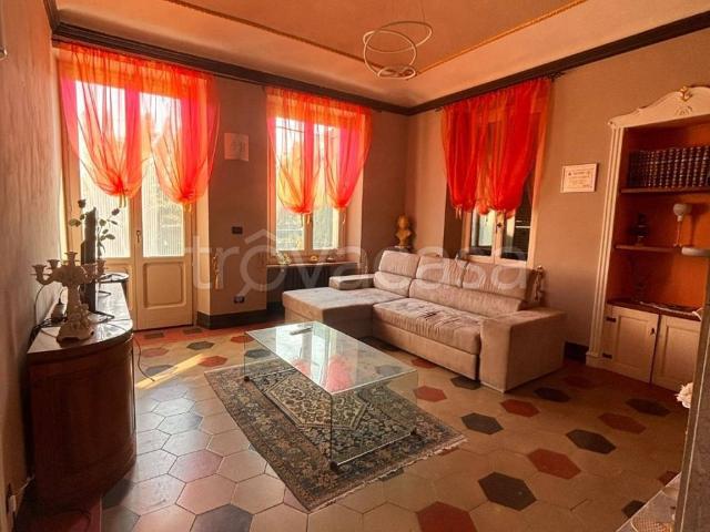 Villa Indipendente in affitto a Borgo San Dalmazzo, Cuneo