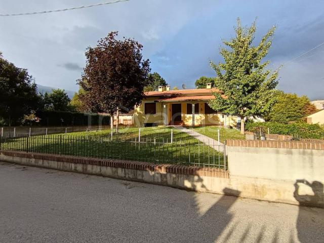 Villa Indipendente in affitto a Bressanvido, Veneto