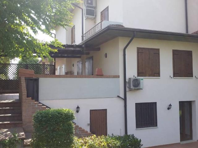 Villa Indipendente in affitto a Caldogno, Veneto