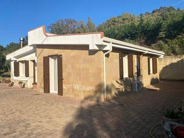 Villa Indipendente in affitto a Caltanissetta, Sicilia