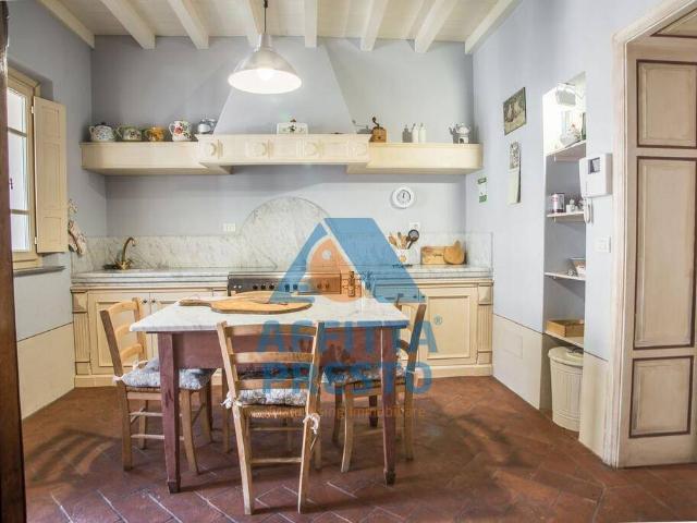 Villa Indipendente in affitto a Camaiore, Toscana