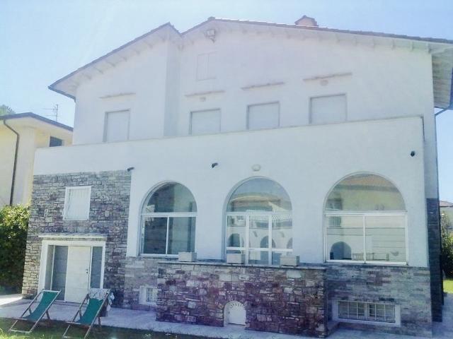 Villa Indipendente in affitto a Camaiore, Toscana