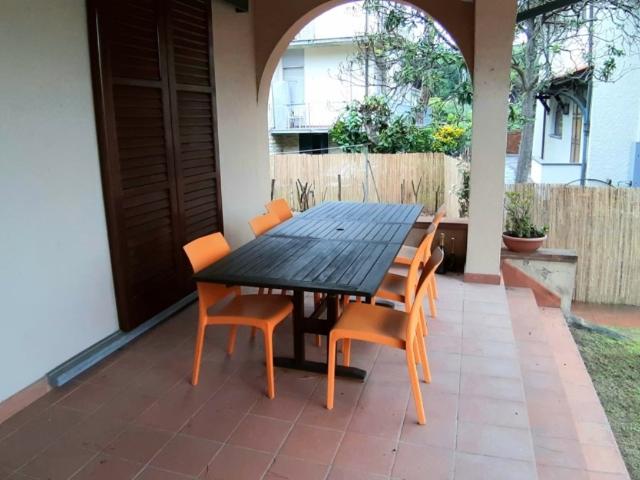 Villa Indipendente in affitto a Camaiore, Toscana
