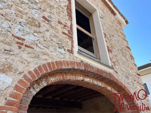Villa Indipendente in affitto a Capezzano Pianore, Camaiore