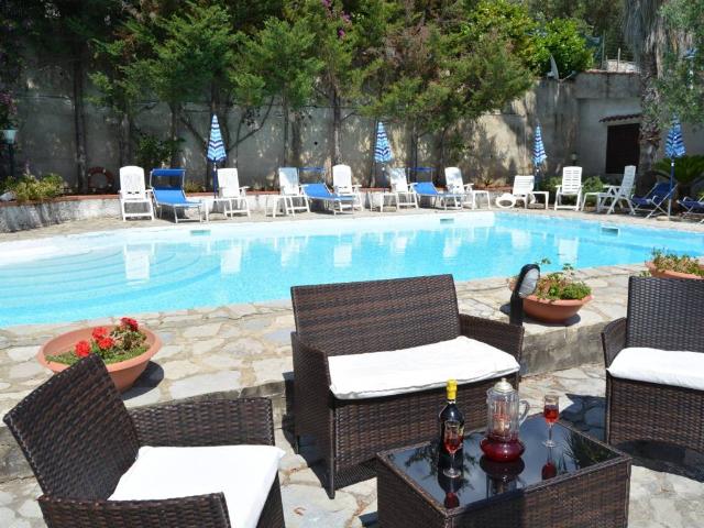 Villa Indipendente in affitto a Camerota, Campania