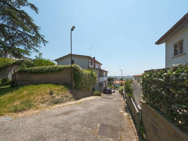 Villa Indipendente in affitto a Roma Capitale, Lazio