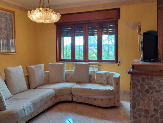Villa Indipendente in affitto a Capaccio, Campania
