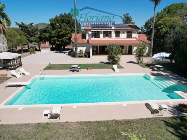 Villa Indipendente in affitto a centro M, Capalbio