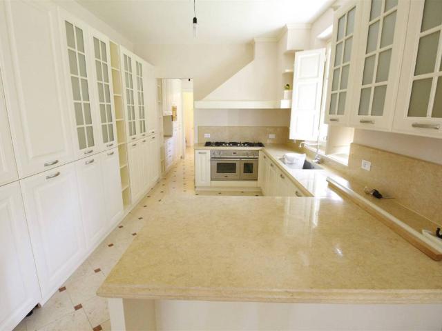 Villa Indipendente in affitto a Capannori, Lucca