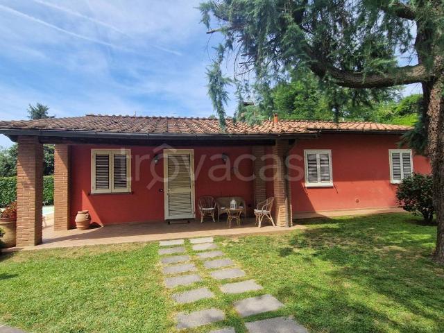Villa Indipendente in affitto a Capannori, Toscana