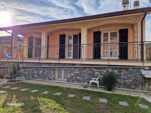 Villa Indipendente in affitto a Lavagna, Liguria