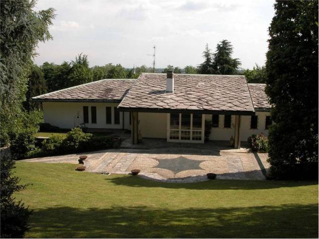 Villa Indipendente in affitto a Carimate, Lombardia