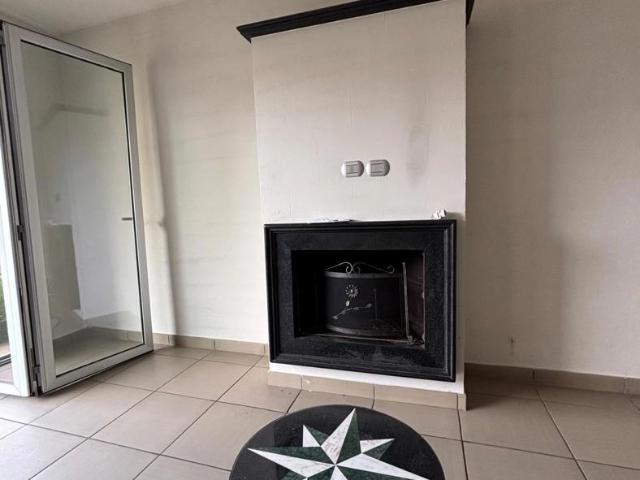 Villa Indipendente in affitto a Carinaro, Campania