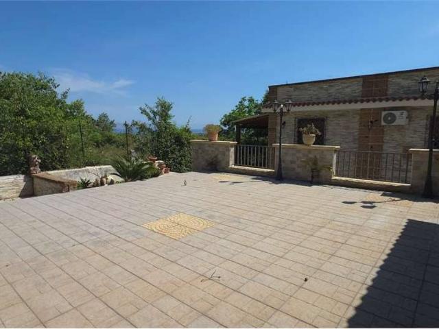 Villa Indipendente in affitto a Carini, Sicilia