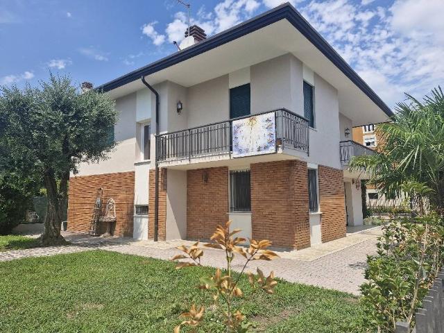 Villa Indipendente in affitto a Carmignano Di Brenta, Veneto