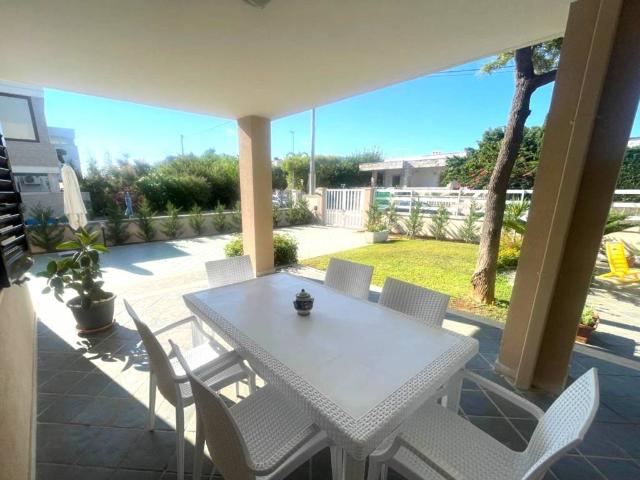 Villa Indipendente in affitto a Torre Santa Sabina, Puglia