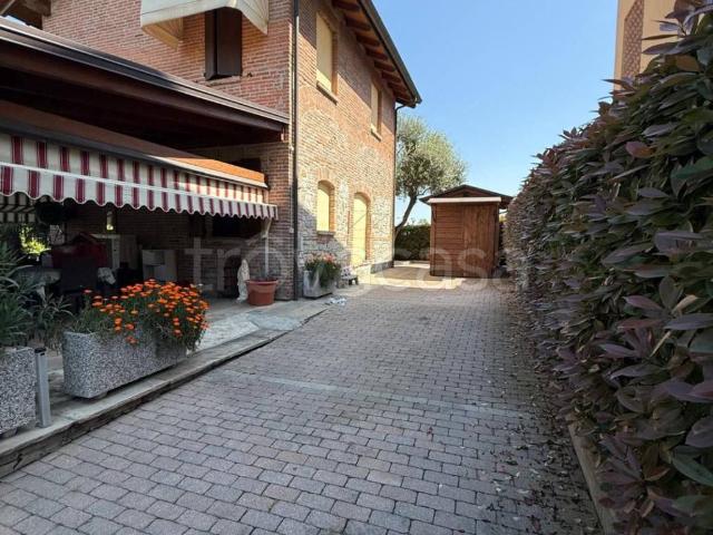 Villa Indipendente in affitto a Tresinaro - Secchia, Re