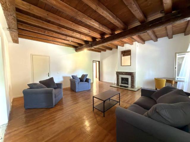 Villa Indipendente in affitto a Casier, Dosson