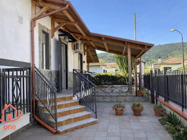 Villa Indipendente in affitto a Castellabate, Campania