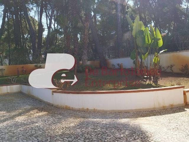 Villa Indipendente in affitto a Puglia, Taranto