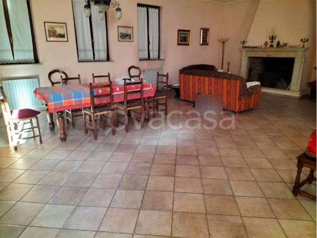 Villa Indipendente in affitto a Castegnate, Castellanza