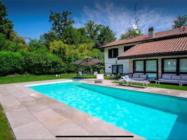 Villa Indipendente in affitto a Piemonte, Novara