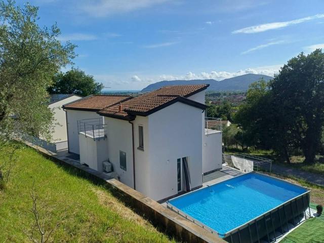 Villa Indipendente in affitto a Castelnuovo Magra, Liguria
