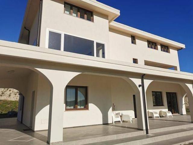 Villa Indipendente in affitto a Santa Maria, Calabria