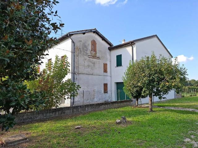 Villa Indipendente in affitto a Unione Comuni Modenesi Area Nord, Cavezzo