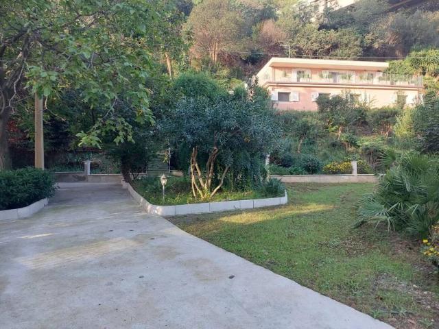 Villa Indipendente in affitto a Terrenin, Celle Ligure
