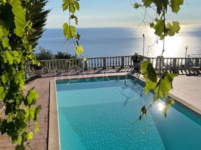 Villa Indipendente in affitto a Capo Mimosa, Cervo