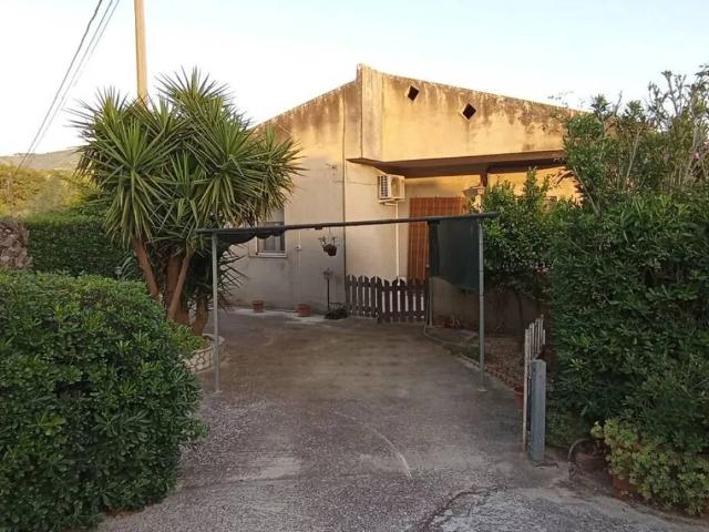 Villa Indipendente in affitto a Chiaramonte Gulfi, Sicilia