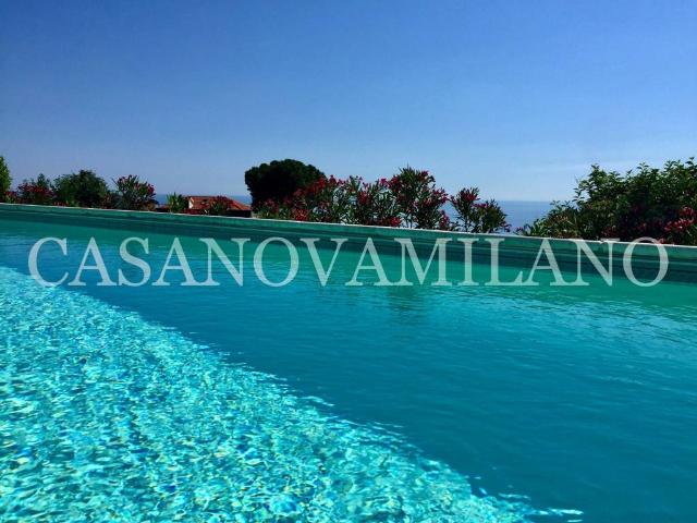Villa Indipendente in affitto a Chiavari, Liguria