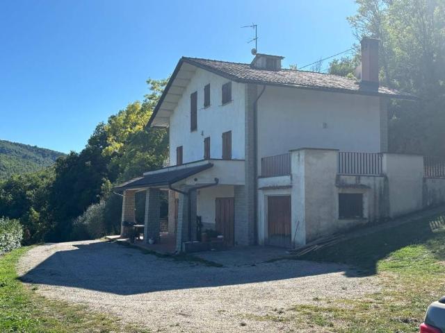 Villa Indipendente in affitto a San Leo Bastia, Umbria