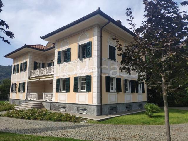 Villa Indipendente in affitto a San Salvatore, Cogorno