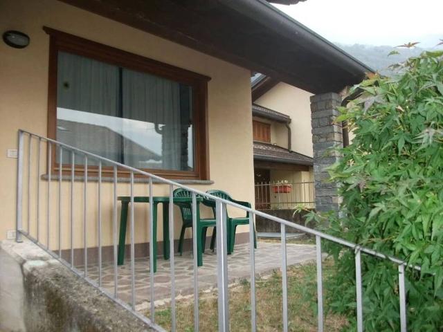 Villa Indipendente in affitto a Laghetto, Colico