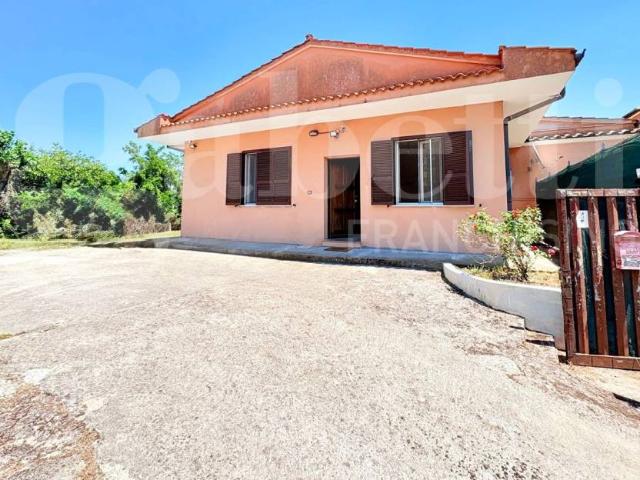 Villa Indipendente in affitto a Roma Capitale, Lazio
