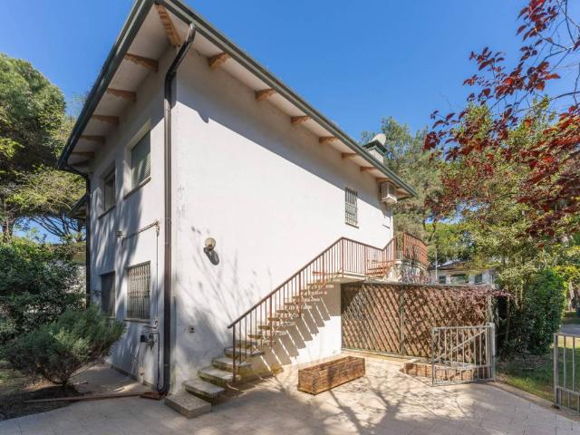 Villa Indipendente in affitto a Quartiere Le Valli, Comacchio