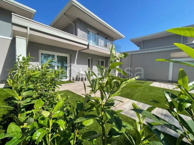 Villa Indipendente in affitto a Fabbreria, Campello Sul Clitunno