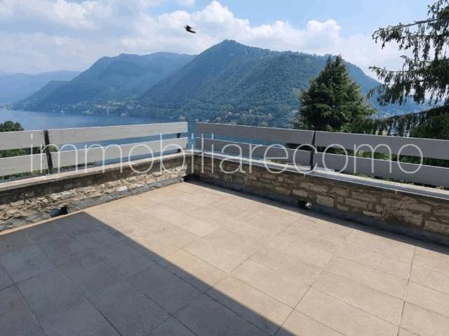 Villa Indipendente in affitto a Bignanico, Como
