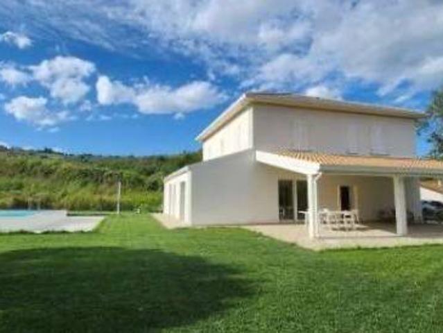 Villa Indipendente in affitto a Vecciano, Coriano