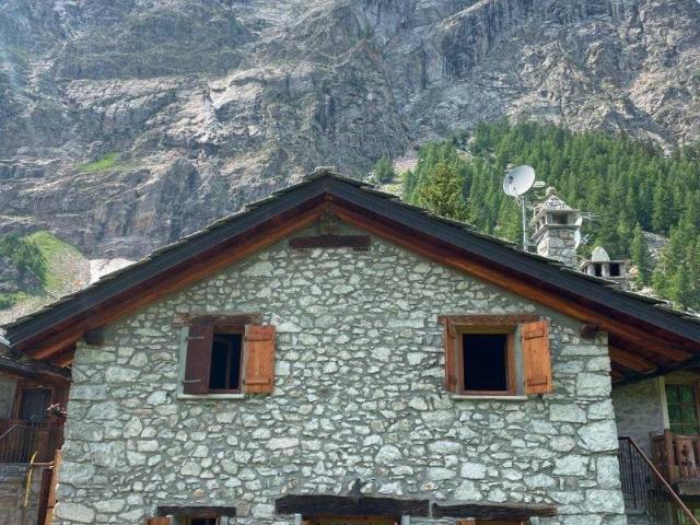Villa Indipendente in affitto a Peuterey, Courmayeur
